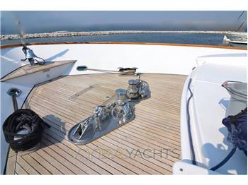 Cantieri di Pisa Akhir 110