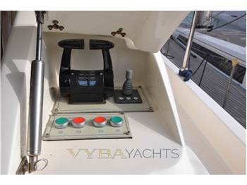 Ferretti Yachts 550