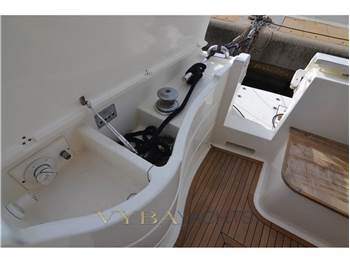 Ferretti Yachts 550