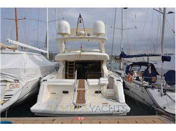 Ferretti Yachts 550