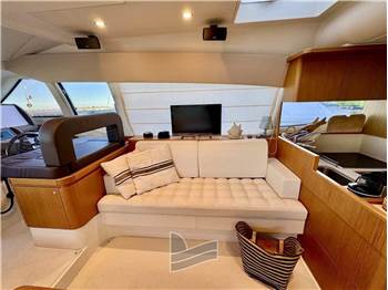 Ferretti Yachts FERRETTI 530