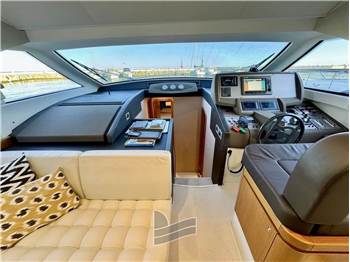 Ferretti Yachts FERRETTI 530