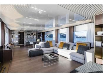 Ferretti Yachts F850 HT