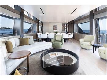 Custom Line Navetta 33