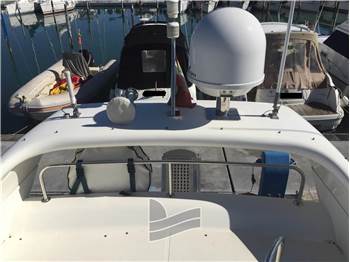 Azimut AZ 39