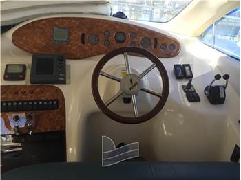 Azimut AZ 39