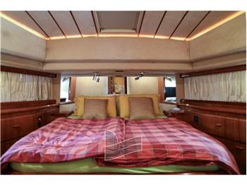 Ferretti Yachts FERRETTI 72