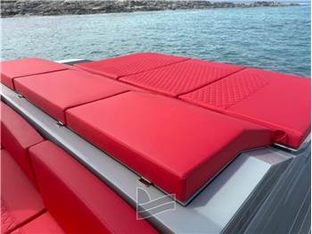De Antonio Yachts D36 Open