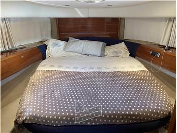Princess Yachts V 48