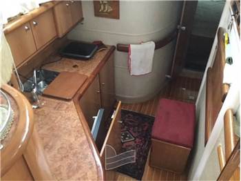 Sealine F 44