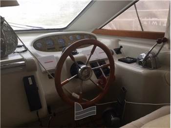 Sealine F 44
