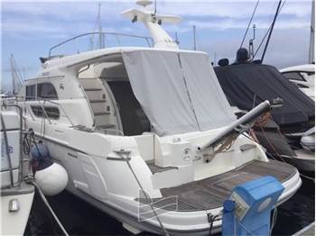 Sealine F 44