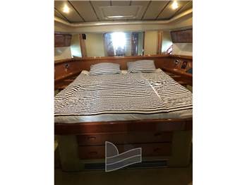 Ferretti Yachts 53