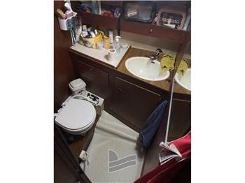 Windy Boats 8600 Mid Cab