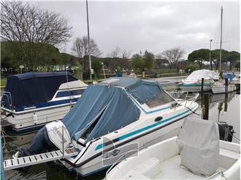 Rio Yachts 750 Cabin