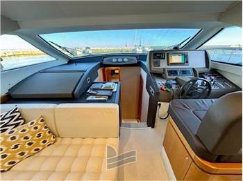 Ferretti Yachts FERRETTI 530