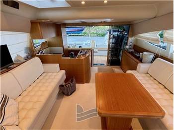 Ferretti Yachts FERRETTI 530