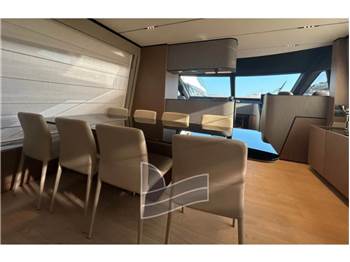 Ferretti Yachts FERRETTI 720