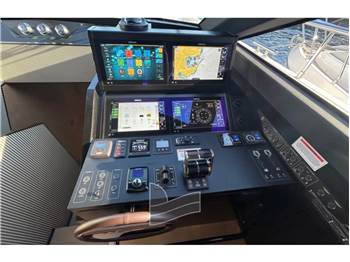 Ferretti Yachts FERRETTI 720