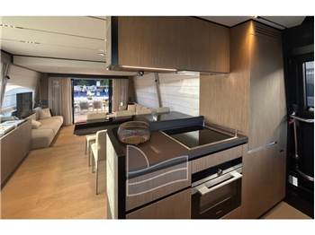 Ferretti Yachts FERRETTI 720