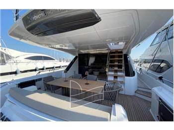 Ferretti Yachts FERRETTI 720