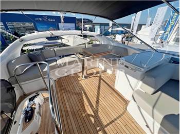 Princess Yachts F50