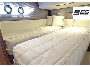 Princess Yachts S65