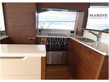 Princess Yachts S65