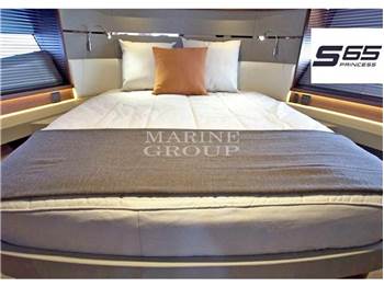 Princess Yachts S65