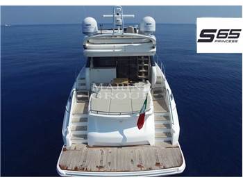 Princess Yachts S65