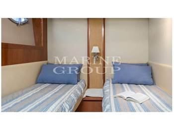 Princess Yachts V53