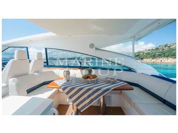Princess Yachts V53