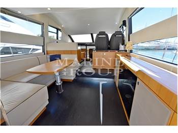 Fairline SQUADRON 48