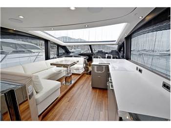 Princess Yachts V55