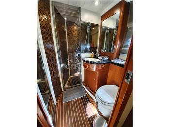 Princess Yachts V58