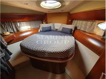 Princess Yachts V58