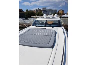 Princess Yachts V58