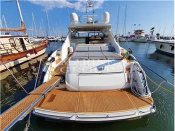 Princess Yachts V58