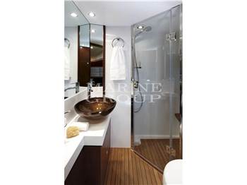 Princess Yachts 64