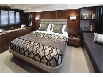 Princess Yachts 64