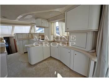 Sea Ray 480 Sedan Bridge