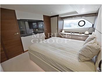 Princess Yachts F70