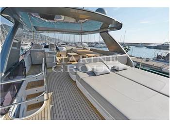 Princess Yachts F70