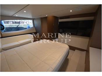Princess Yachts V55