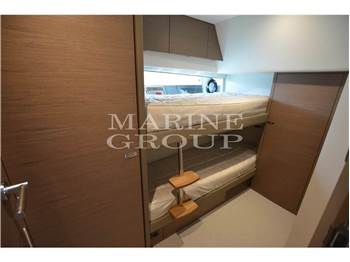 Princess Yachts V55