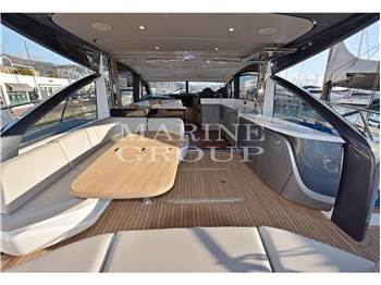 Princess Yachts V55