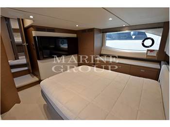 Princess Yachts V55