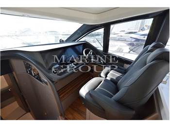 Princess Yachts V55