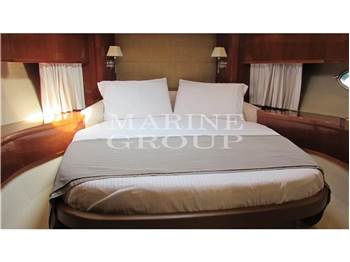 Princess Yachts V 65