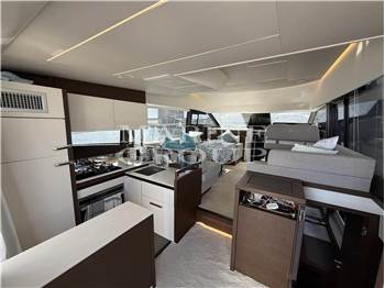 Prestige 520